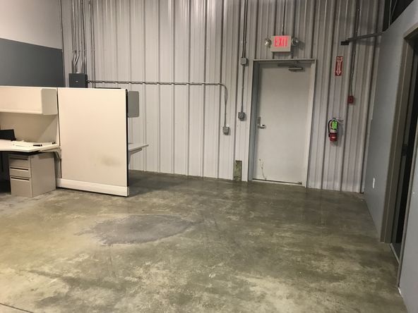 Industrial For Lease: 280 Merrow Rd, Auburn, ME 04210
